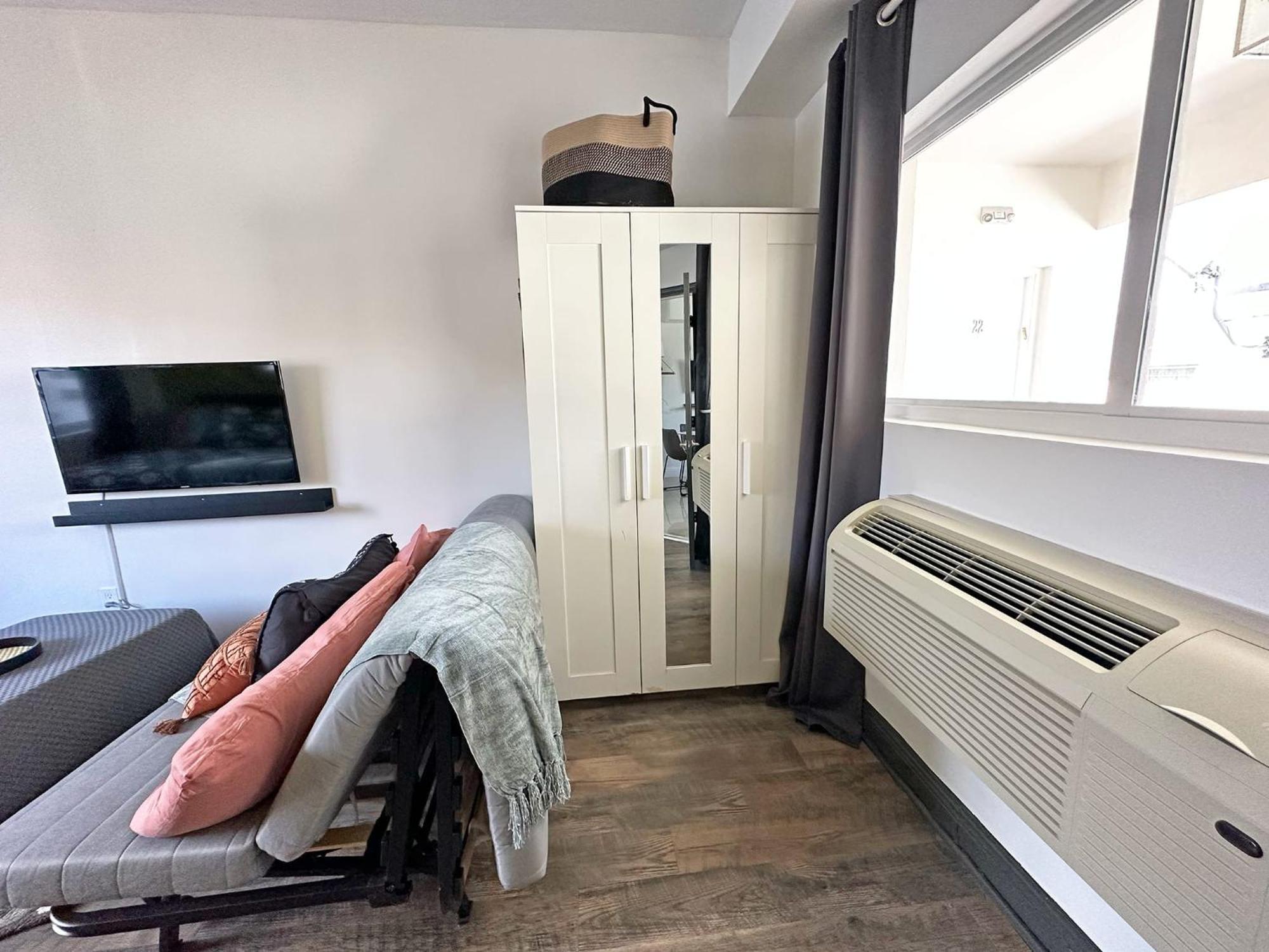 North Beach Steps To Sea Miami Apartment With Free Parking Family And Pet Friendly Μαϊάμι Μπιτς Εξωτερικό φωτογραφία